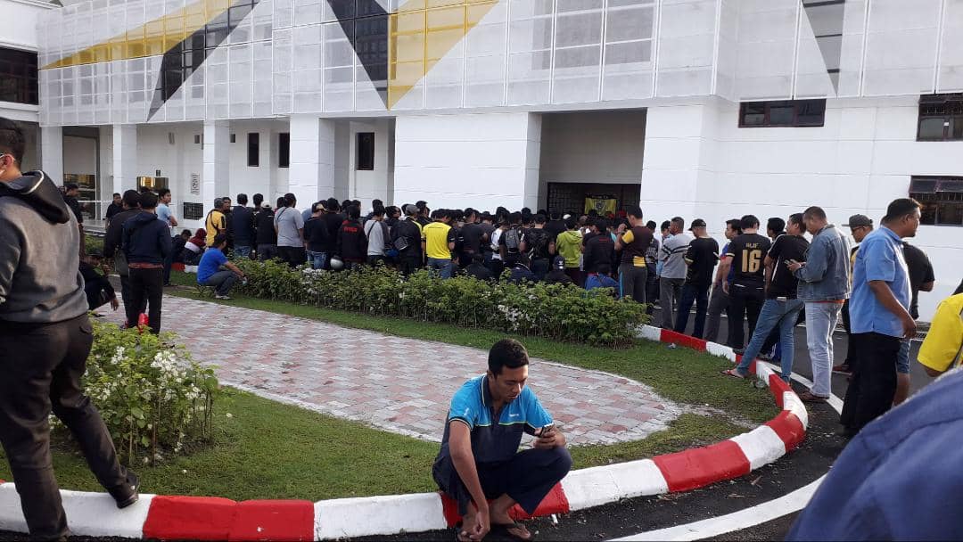 Penyokong The Bos Gaurus Kecewa Tiket Perlawanan Akhir Kehabisan