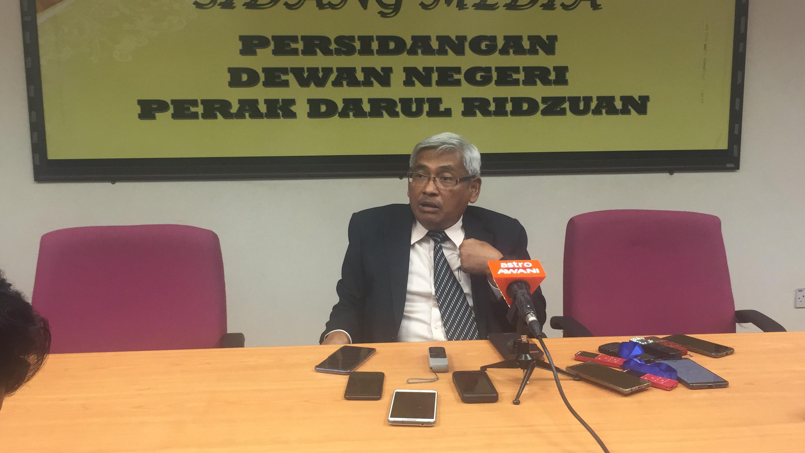 Aziz Bari Sangkal Tuduhan Saarani Mahu Jatuhkan MB